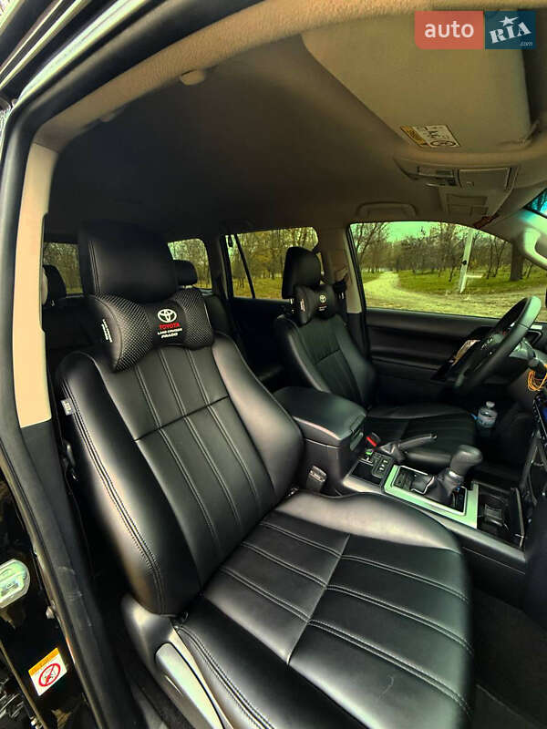 Внедорожник / Кроссовер Toyota Land Cruiser Prado 2019 в Кропивницком фото 14 Внедорожник / Кроссовер Toyota Land Cruiser Prado 2019 в Кропивницком
