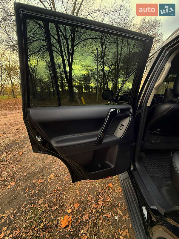 Внедорожник / Кроссовер Toyota Land Cruiser Prado 2019 в Кропивницком фото 23 Внедорожник / Кроссовер Toyota Land Cruiser Prado 2019 в Кропивницком
