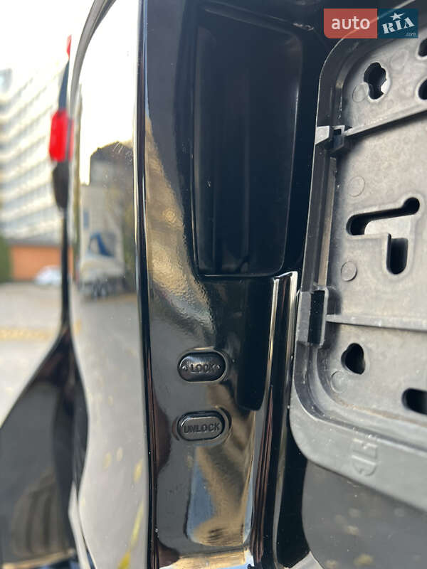 Позашляховик / Кросовер Toyota Land Cruiser Prado 2018 в Києві