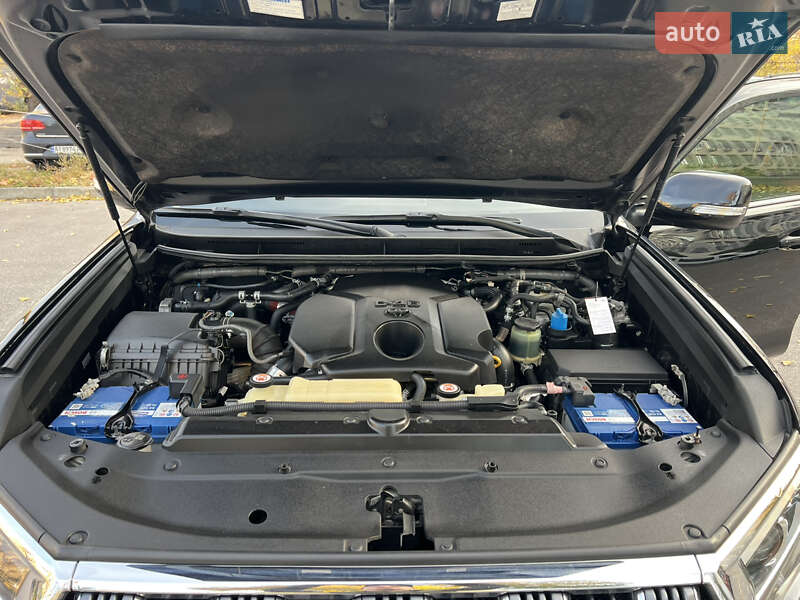 Позашляховик / Кросовер Toyota Land Cruiser Prado 2018 в Києві