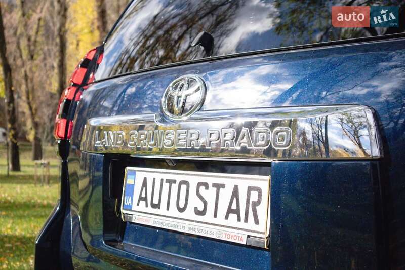 Позашляховик / Кросовер Toyota Land Cruiser Prado 2017 в Києві фото 11 Позашляховик / Кросовер Toyota Land Cruiser Prado 2017 в Києві