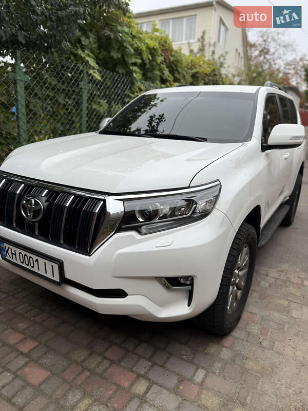 Toyota Land Cruiser Prado 2019