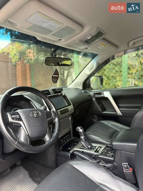 Внедорожник / Кроссовер Toyota Land Cruiser Prado 2019 в Днепре