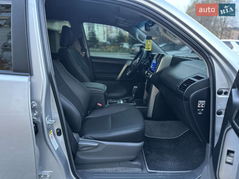 Позашляховик / Кросовер Toyota Land Cruiser Prado 2013 в Івано-Франківську фото 20 Позашляховик / Кросовер Toyota Land Cruiser Prado 2013 в Івано-Франківську