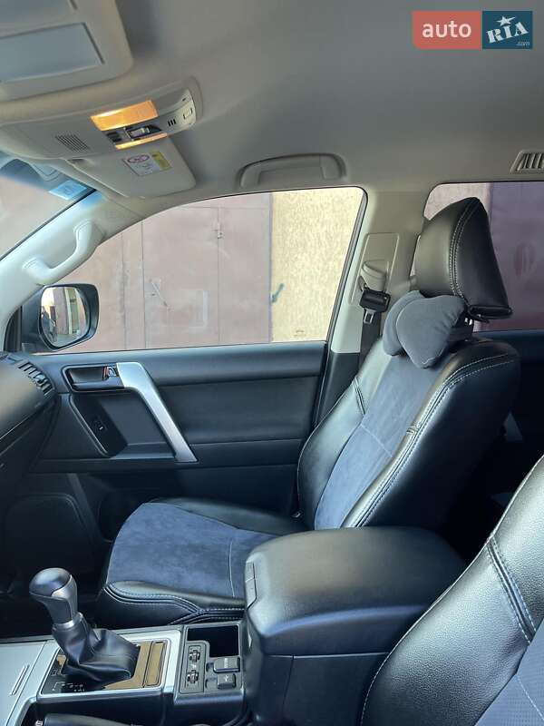 Позашляховик / Кросовер Toyota Land Cruiser Prado 2022 в Черкасах фото 5 Позашляховик / Кросовер Toyota Land Cruiser Prado 2022 в Черкасах