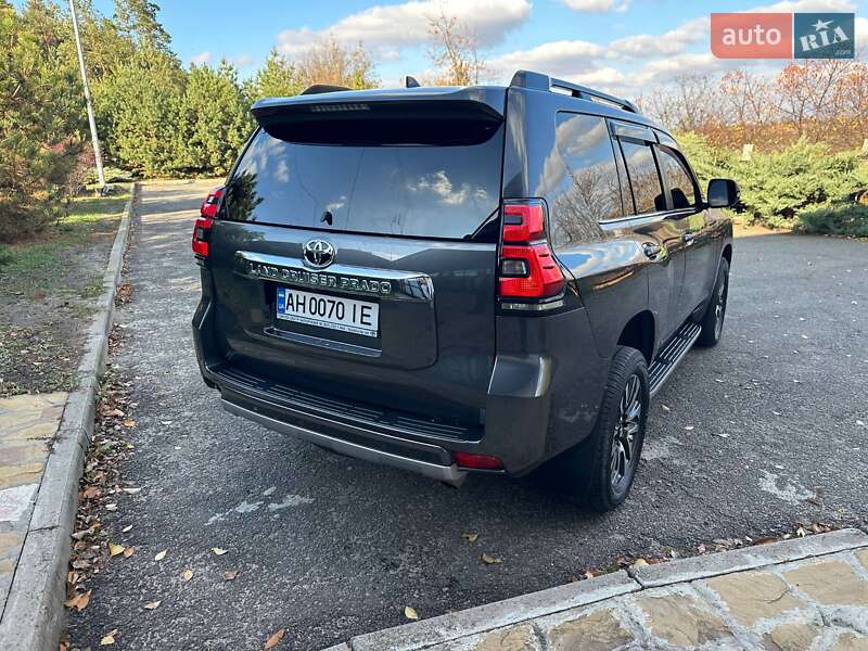 Внедорожник / Кроссовер Toyota Land Cruiser Prado 2023 в Днепре