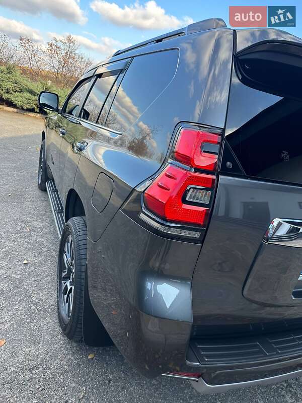 Внедорожник / Кроссовер Toyota Land Cruiser Prado 2023 в Днепре