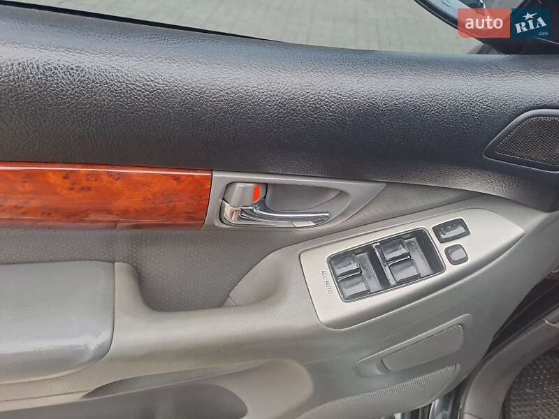 Позашляховик / Кросовер Toyota Land Cruiser Prado 2005 в Одесі