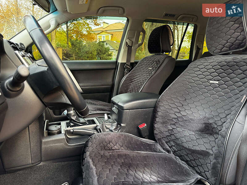 Внедорожник / Кроссовер Toyota Land Cruiser Prado 2018 в Киеве фото 16 Внедорожник / Кроссовер Toyota Land Cruiser Prado 2018 в Киеве