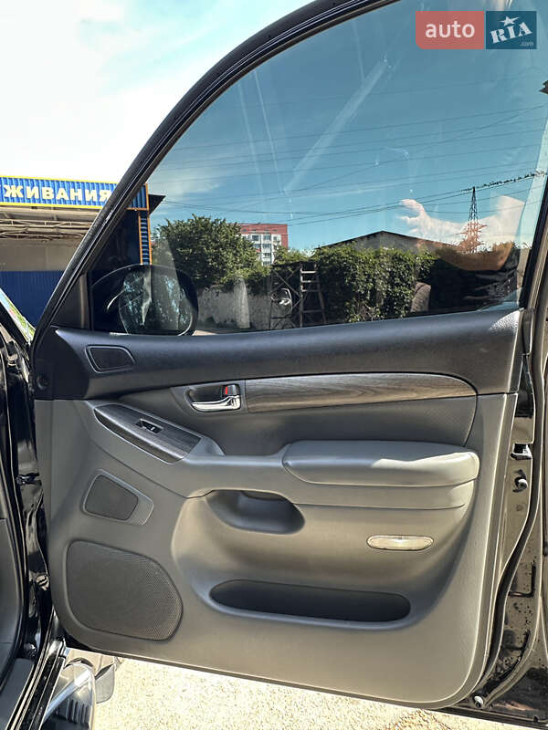 Внедорожник / Кроссовер Toyota Land Cruiser Prado 2006 в Харькове