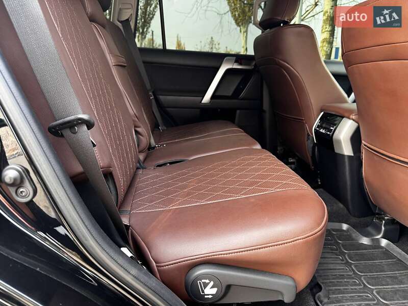 Внедорожник / Кроссовер Toyota Land Cruiser Prado 2022 в Днепре фото 13 Внедорожник / Кроссовер Toyota Land Cruiser Prado 2022 в Днепре