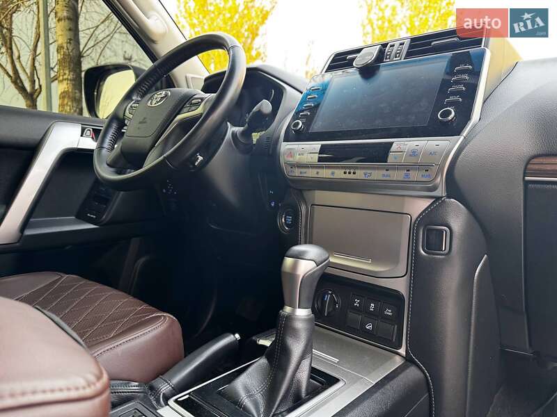 Внедорожник / Кроссовер Toyota Land Cruiser Prado 2022 в Днепре фото 16 Внедорожник / Кроссовер Toyota Land Cruiser Prado 2022 в Днепре