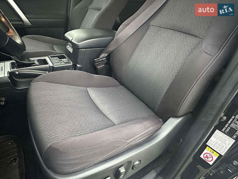 Внедорожник / Кроссовер Toyota Land Cruiser Prado 2017 в Киеве