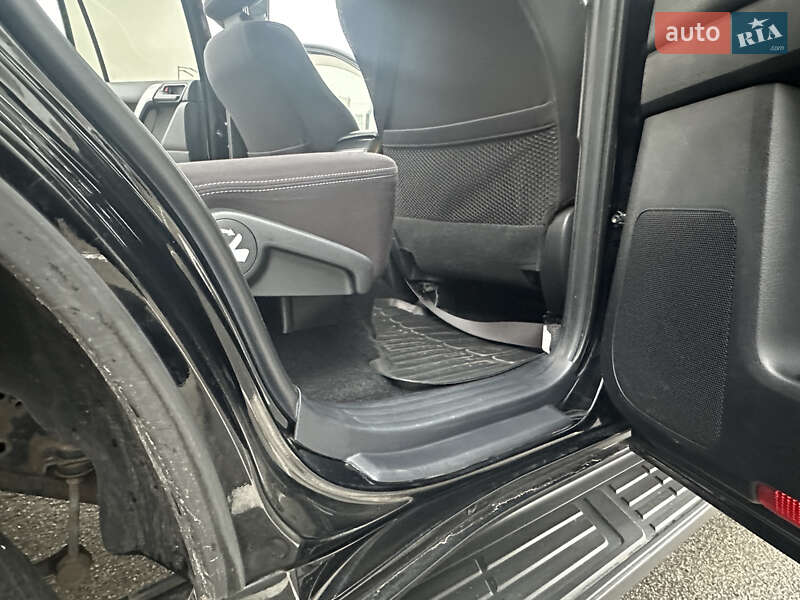 Внедорожник / Кроссовер Toyota Land Cruiser Prado 2017 в Киеве