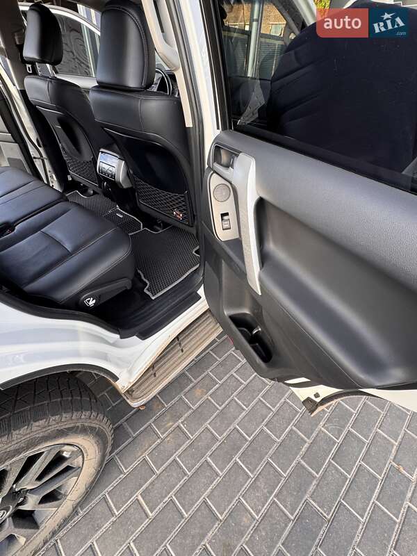 Внедорожник / Кроссовер Toyota Land Cruiser Prado 2020 в Николаеве фото 39 Внедорожник / Кроссовер Toyota Land Cruiser Prado 2020 в Николаеве