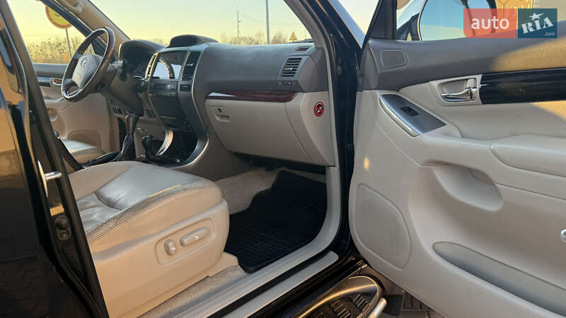 Внедорожник / Кроссовер Toyota Land Cruiser Prado 2006 в Львове