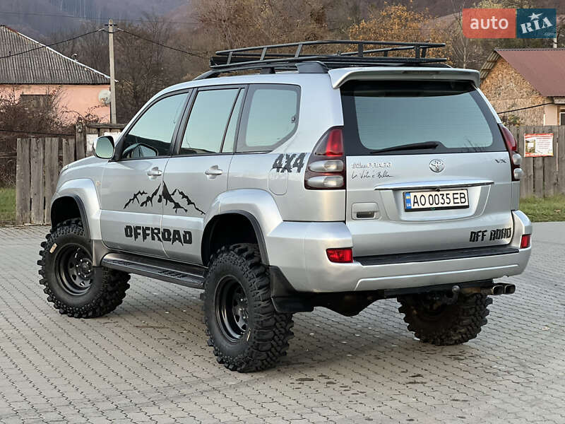 Внедорожник / Кроссовер Toyota Land Cruiser Prado 2006 в Сваляве