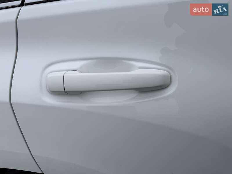 Позашляховик / Кросовер Toyota Land Cruiser Prado 2020 в Києві