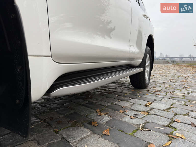 Позашляховик / Кросовер Toyota Land Cruiser Prado 2020 в Києві