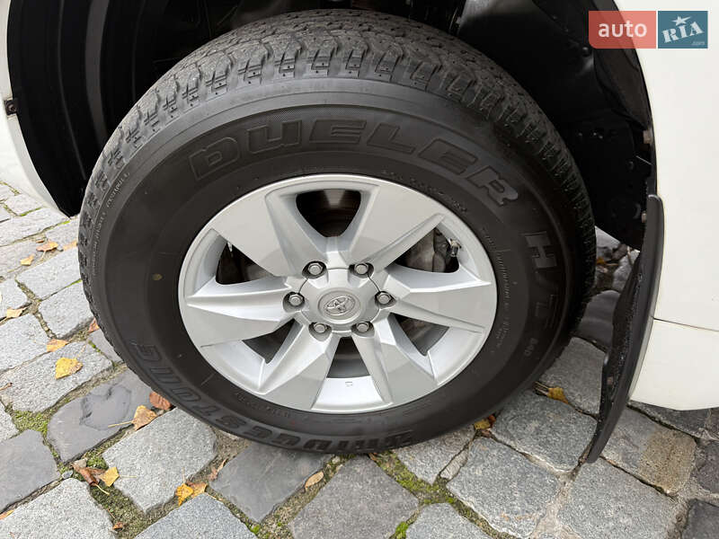 Позашляховик / Кросовер Toyota Land Cruiser Prado 2020 в Києві