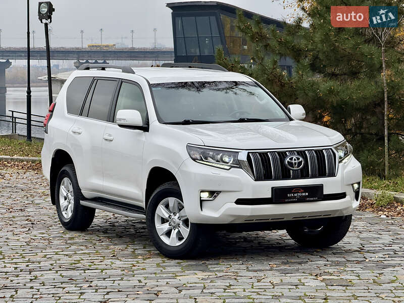 Позашляховик / Кросовер Toyota Land Cruiser Prado 2020 в Києві