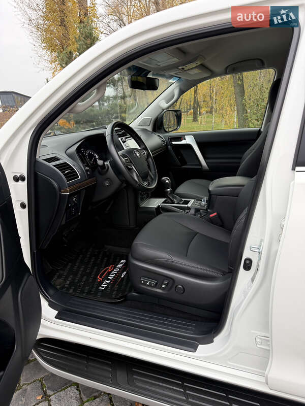 Позашляховик / Кросовер Toyota Land Cruiser Prado 2020 в Києві