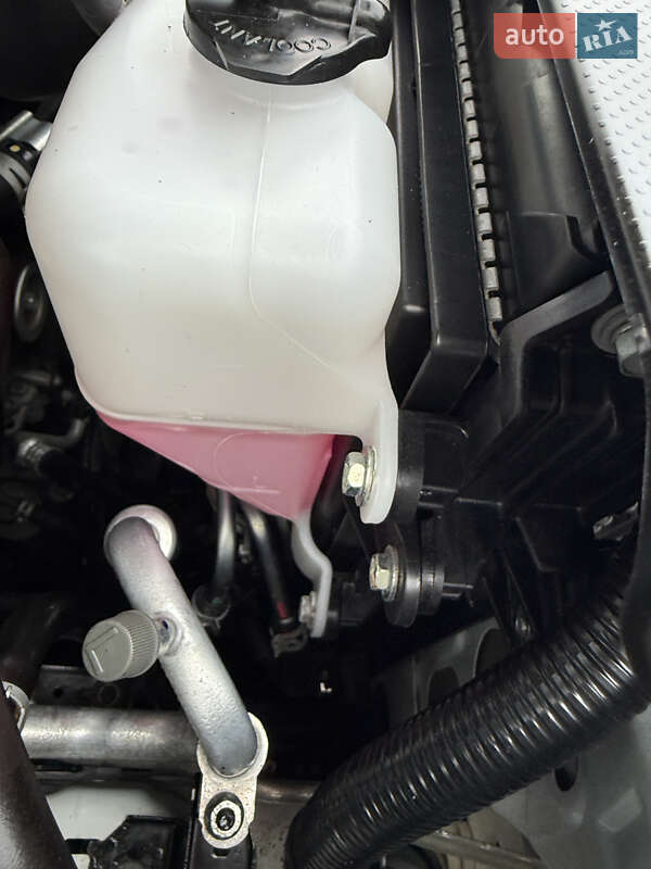 Позашляховик / Кросовер Toyota Land Cruiser Prado 2020 в Києві