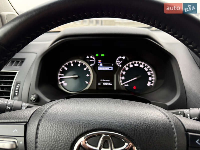 Позашляховик / Кросовер Toyota Land Cruiser Prado 2020 в Києві