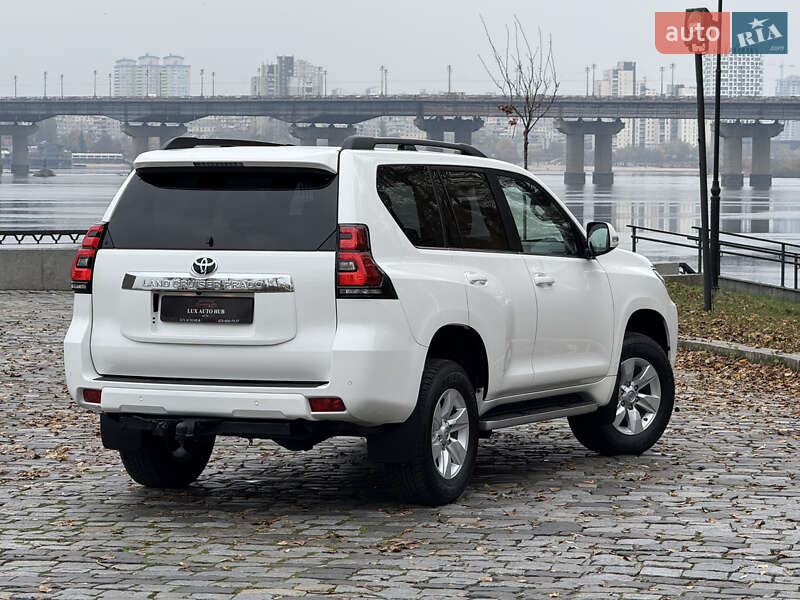 Позашляховик / Кросовер Toyota Land Cruiser Prado 2020 в Києві