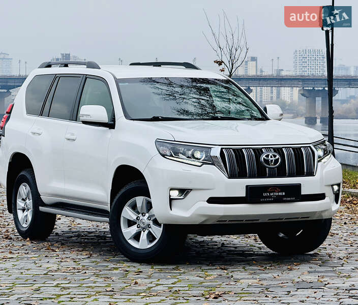 Позашляховик / Кросовер Toyota Land Cruiser Prado 2020 в Києві