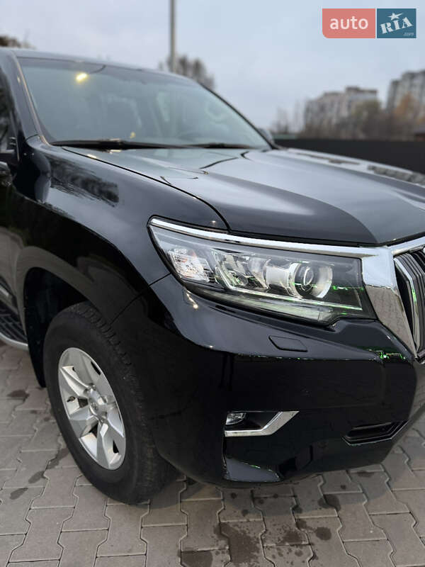 Внедорожник / Кроссовер Toyota Land Cruiser Prado 2020 в Хмельницком