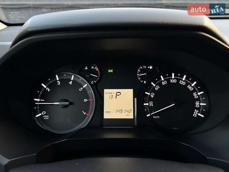 Внедорожник / Кроссовер Toyota Land Cruiser Prado 2019 в Киеве