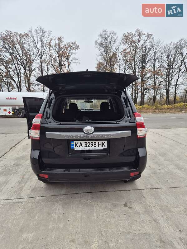 Внедорожник / Кроссовер Toyota Land Cruiser Prado 2017 в Киеве фото 19 Внедорожник / Кроссовер Toyota Land Cruiser Prado 2017 в Киеве