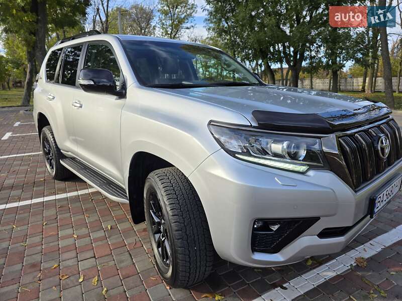 Внедорожник / Кроссовер Toyota Land Cruiser Prado 2022 в Кропивницком фото 2 Внедорожник / Кроссовер Toyota Land Cruiser Prado 2022 в Кропивницком
