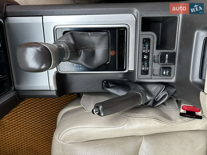 Внедорожник / Кроссовер Toyota Land Cruiser Prado 2018 в Запорожье