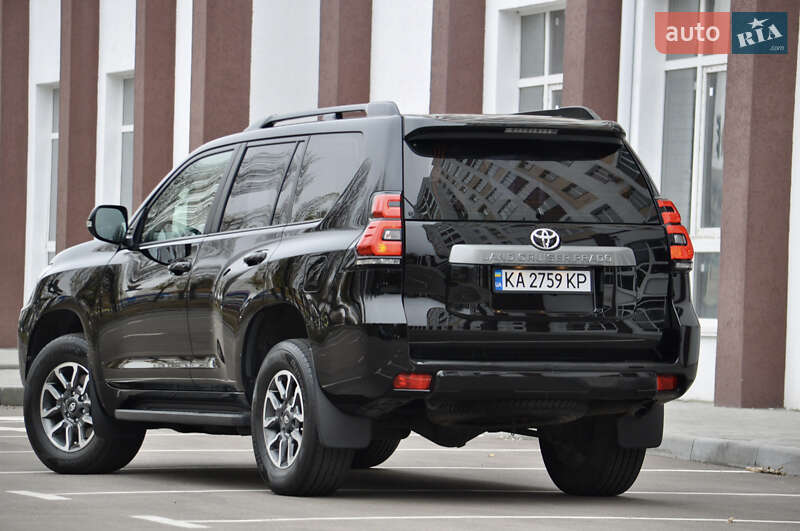 Внедорожник / Кроссовер Toyota Land Cruiser Prado 2020 в Киеве