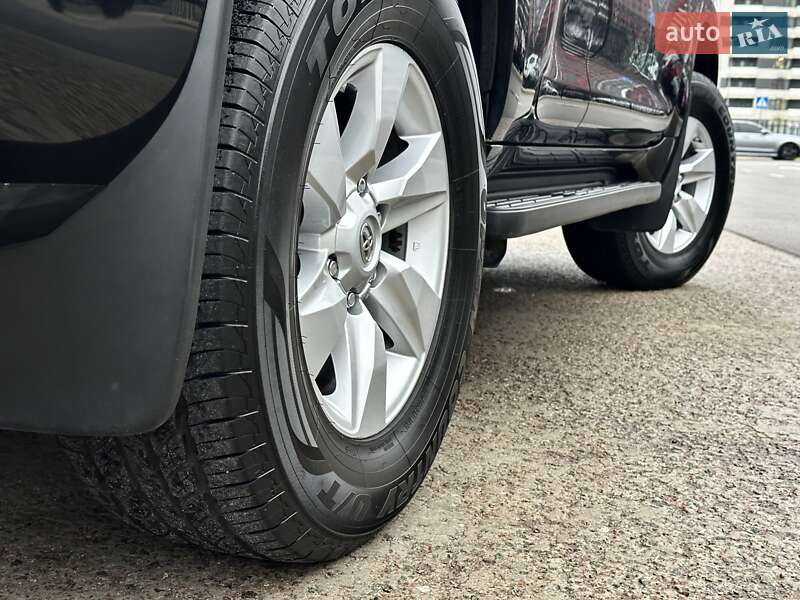 Внедорожник / Кроссовер Toyota Land Cruiser Prado 2019 в Киеве фото 21 Внедорожник / Кроссовер Toyota Land Cruiser Prado 2019 в Киеве