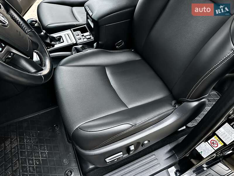 Внедорожник / Кроссовер Toyota Land Cruiser Prado 2019 в Киеве фото 28 Внедорожник / Кроссовер Toyota Land Cruiser Prado 2019 в Киеве