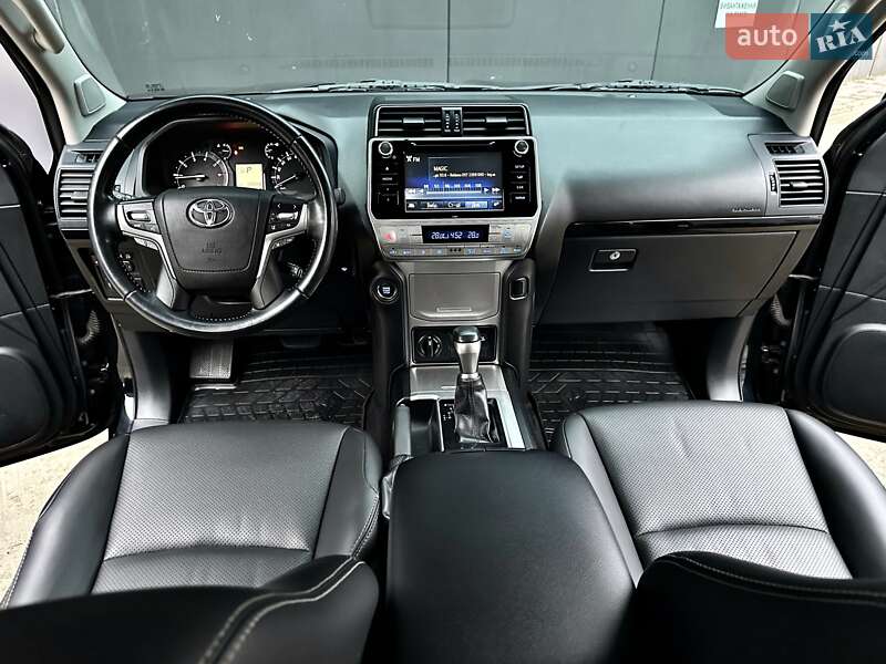 Внедорожник / Кроссовер Toyota Land Cruiser Prado 2019 в Киеве фото 54 Внедорожник / Кроссовер Toyota Land Cruiser Prado 2019 в Киеве