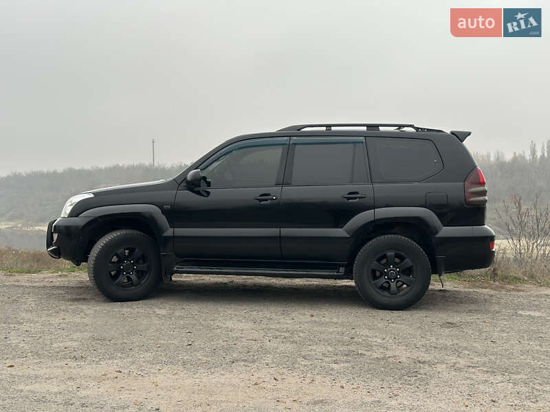 Внедорожник / Кроссовер Toyota Land Cruiser Prado 2005 в Запорожье