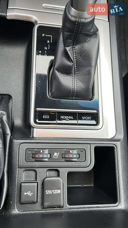 Внедорожник / Кроссовер Toyota Land Cruiser Prado 2023 в Киеве