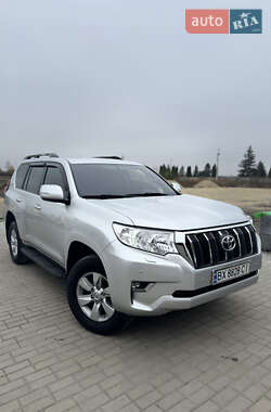 Позашляховик / Кросовер Toyota Land Cruiser Prado 2017 в Тернополі