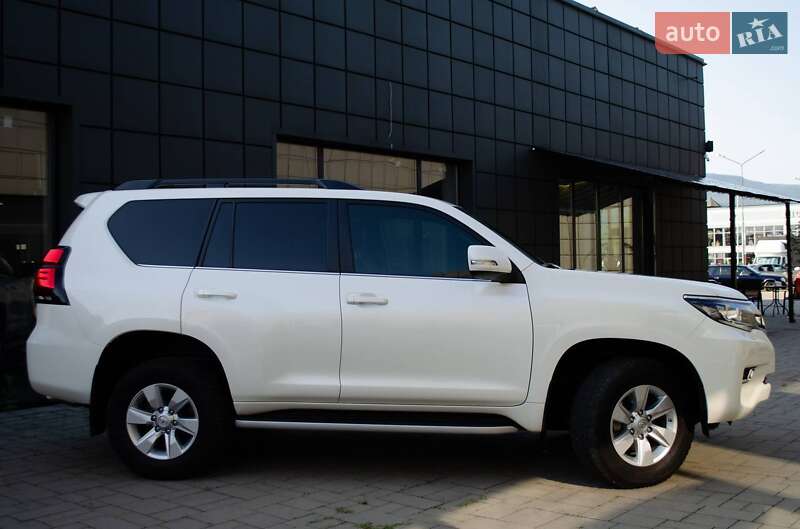 Позашляховик / Кросовер Toyota Land Cruiser Prado 2020 в Тячеві фото 5 Позашляховик / Кросовер Toyota Land Cruiser Prado 2020 в Тячеві