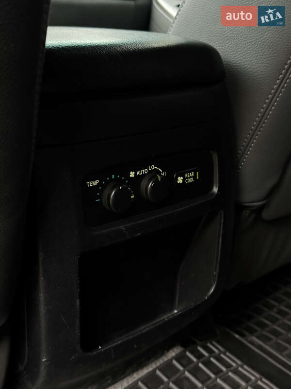 Внедорожник / Кроссовер Toyota Land Cruiser Prado 2006 в Житомире