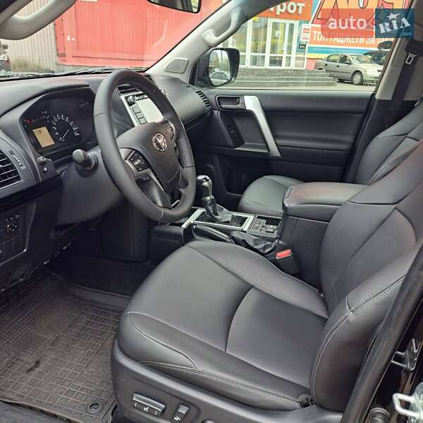 Внедорожник / Кроссовер Toyota Land Cruiser Prado 2018 в Киеве фото 9 Внедорожник / Кроссовер Toyota Land Cruiser Prado 2018 в Киеве