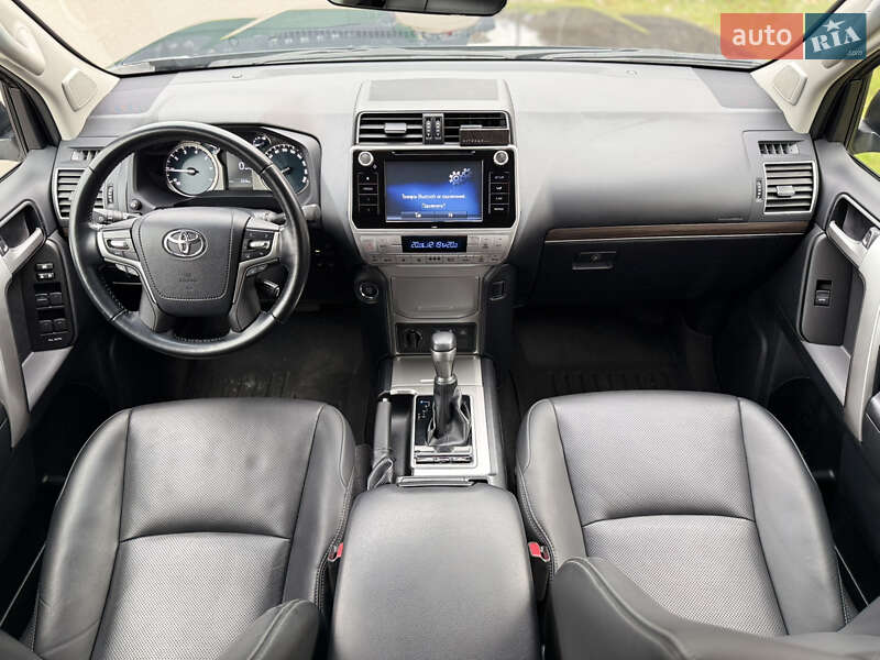 Внедорожник / Кроссовер Toyota Land Cruiser Prado 2019 в Киеве