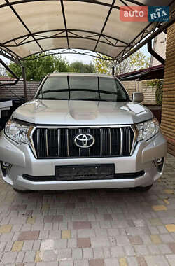 Позашляховик / Кросовер Toyota Land Cruiser Prado 2011 в Києві