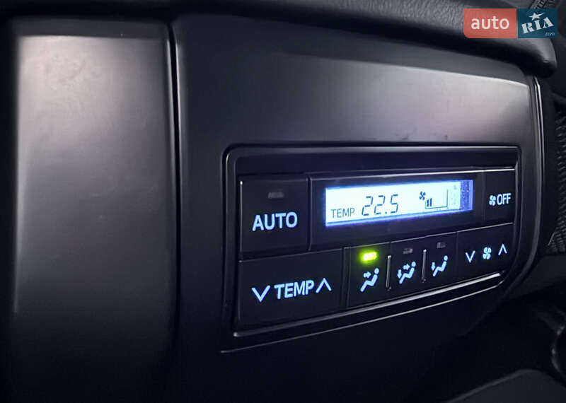 Внедорожник / Кроссовер Toyota Land Cruiser Prado 2021 в Днепре