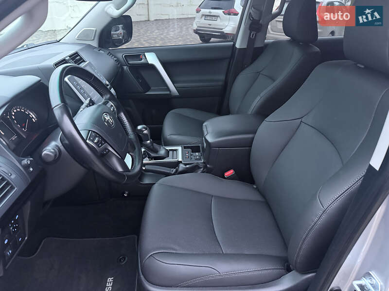 Внедорожник / Кроссовер Toyota Land Cruiser Prado 2021 в Днепре