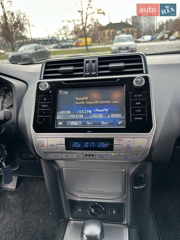 Внедорожник / Кроссовер Toyota Land Cruiser Prado 2018 в Киеве